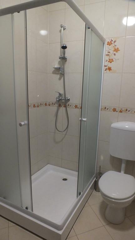 Hanul Cocosul Vitanesti Extérieur photo