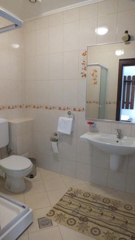 Hanul Cocosul Vitanesti Extérieur photo