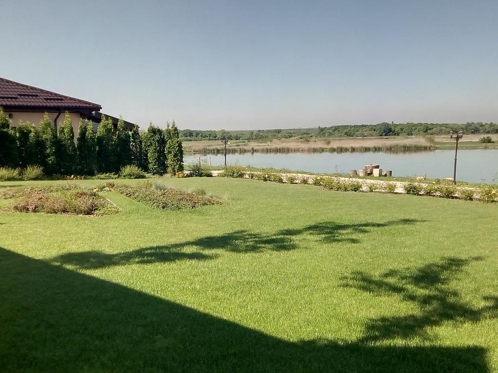 Hanul Cocosul Vitanesti Extérieur photo